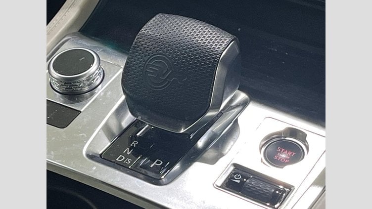 2021 認定中古車 Jaguar F-Pace British Racing Green 550PS SVR　BRGローンチエディション