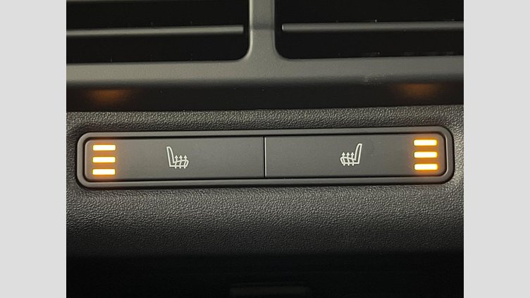 2024 認定中古車 Land Rover Range Rover Evoque Fuji White 4WD ダイナミック ＳＥ Ｄ２００