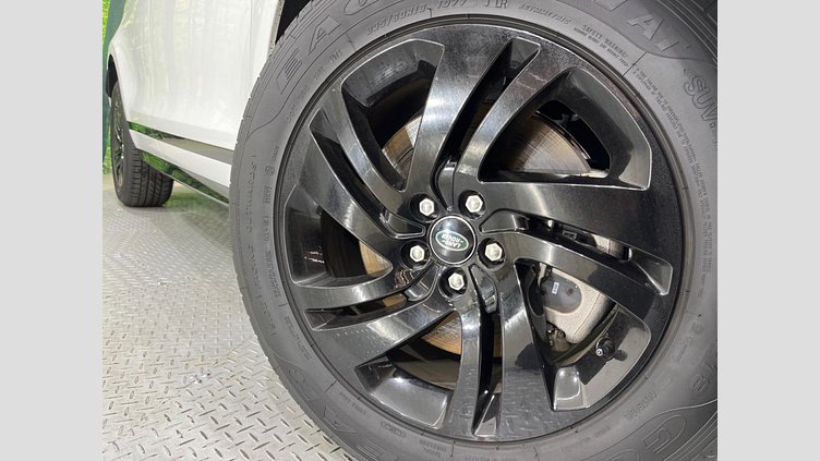 2024 認定中古車 Land Rover Range Rover Evoque Fuji White 4WD ダイナミック ＳＥ Ｄ２００