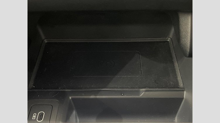 2024 認定中古車 Land Rover Range Rover Evoque Fuji White 4WD
 Ｓ Ｄ２００