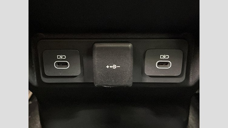 2024 認定中古車 Land Rover Range Rover Evoque Fuji White 4WD
 Ｓ Ｄ２００