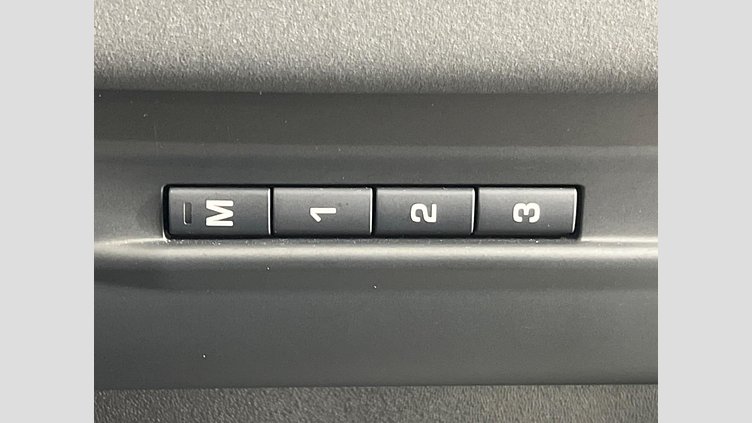 2024 認定中古車 Land Rover Range Rover Evoque Fuji White 4WD
 Ｓ Ｄ２００