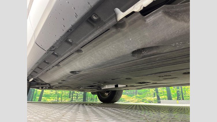 2024 認定中古車 Land Rover Range Rover Evoque Fuji White 4WD
 Ｓ Ｄ２００