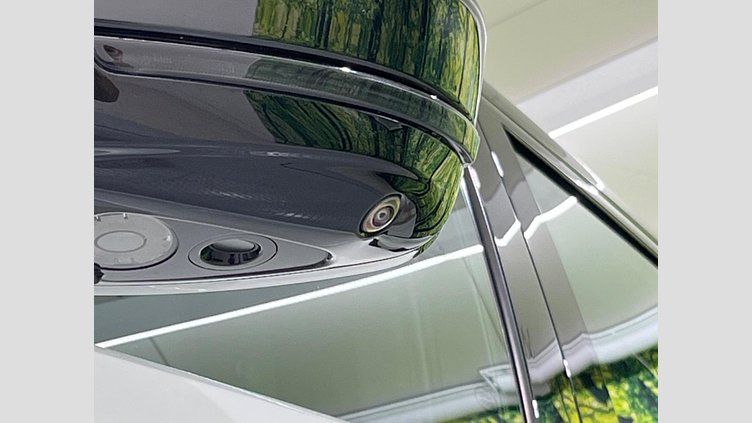 2024 認定中古車 Land Rover Range Rover Evoque Fuji White 4WD
 Ｓ Ｄ２００