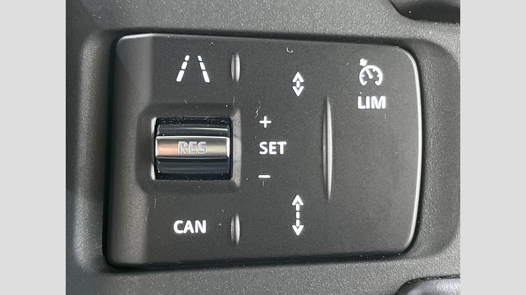 2024 認定中古車 Land Rover Defender 110 Fuji White D300 X-Dynamic HSE