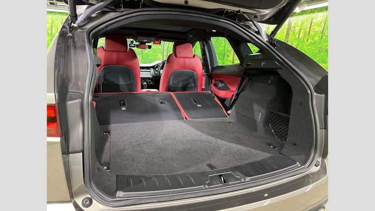 2019 認定中古車 Jaguar E-Pace Silicon Silver 4WD Ｒ‐ダイナミック ＨＳＥ ３００ＰＳ