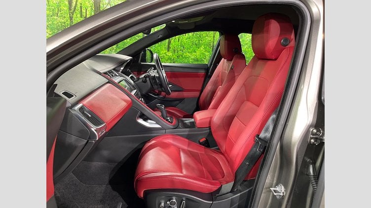 2019 認定中古車 Jaguar E-Pace Silicon Silver 4WD Ｒ‐ダイナミック ＨＳＥ ３００ＰＳ