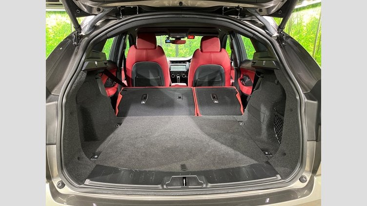 2019 認定中古車 Jaguar E-Pace Silicon Silver 4WD Ｒ‐ダイナミック ＨＳＥ ３００ＰＳ