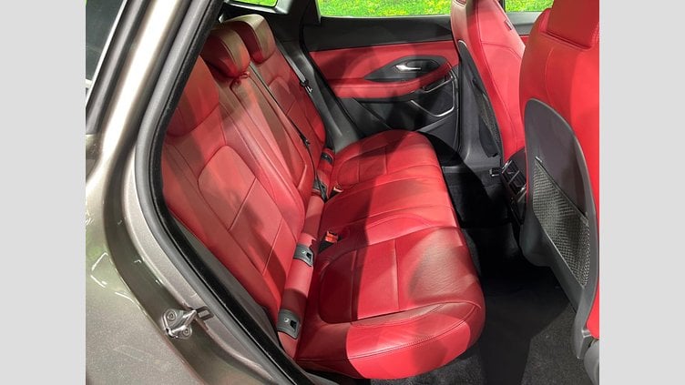 2019 認定中古車 Jaguar E-Pace Silicon Silver 4WD Ｒ‐ダイナミック ＨＳＥ ３００ＰＳ