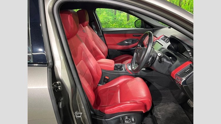 2019 認定中古車 Jaguar E-Pace Silicon Silver 4WD Ｒ‐ダイナミック ＨＳＥ ３００ＰＳ