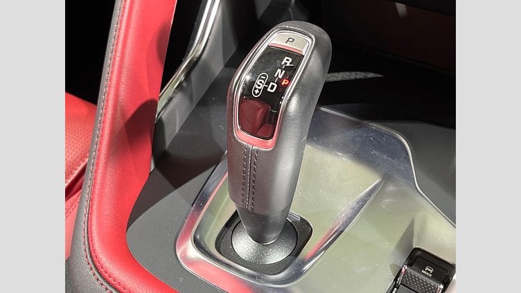 2019 認定中古車 Jaguar E-Pace Silicon Silver 4WD Ｒ‐ダイナミック ＨＳＥ ３００ＰＳ