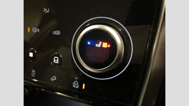 2019 認定中古車 Land Rover Discovery Sport Fuji White P250 R-Dynamic SE