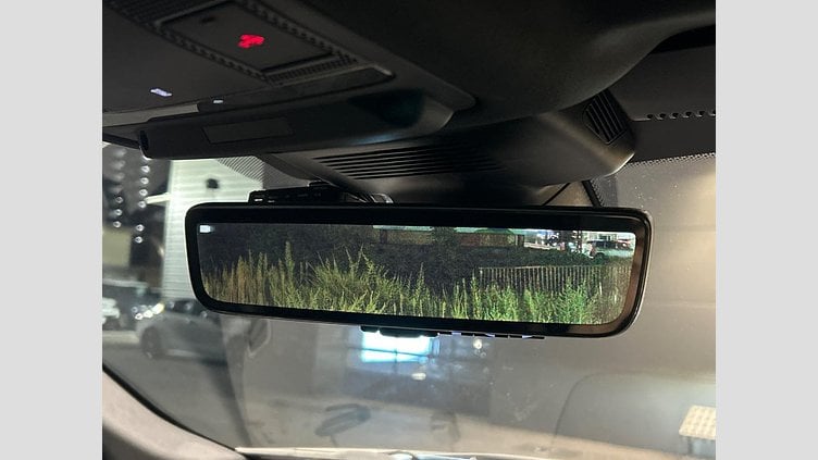 2019 認定中古車 Land Rover Discovery Sport Fuji White P250 R-Dynamic SE