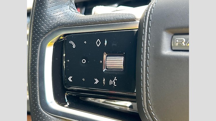 2023 認定中古車 Land Rover Range Rover Evoque Fuji White D200 AWD R-Dynamic S