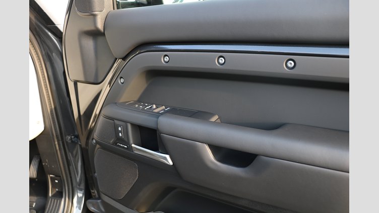 2025 認定中古車 Land Rover Defender 90 Carpathian Grey 4WD X-DYNAMIC HSE