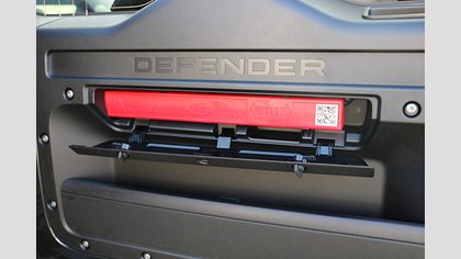 Defender 90 12