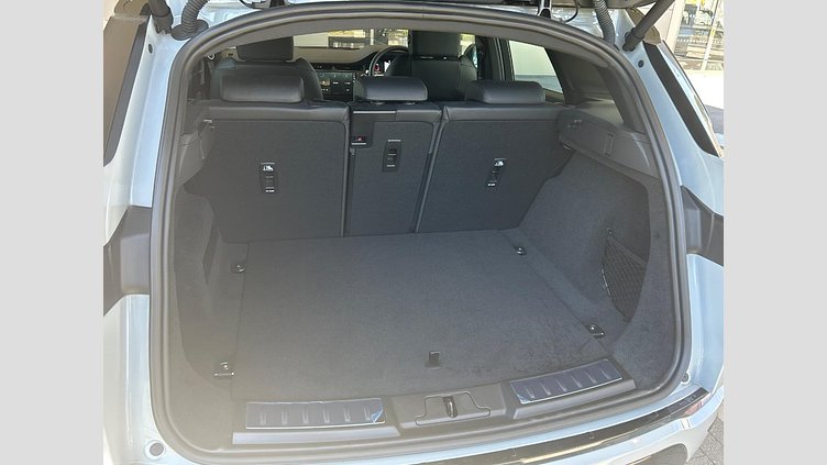 2024 認定中古車 Land Rover Range Rover Evoque Arroios Grey P200 Dynamic SE