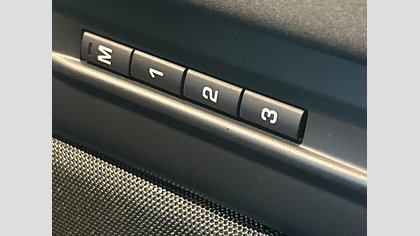 Range Rover Evoque 24