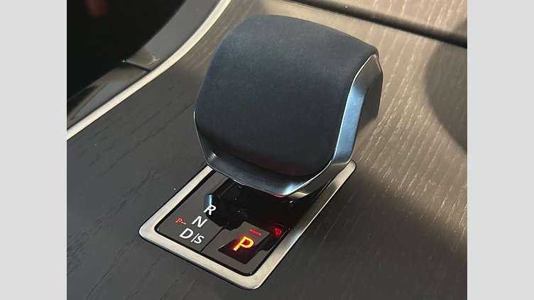 2023 認定中古車 Land Rover Range Rover Evoque Fuji White P250 Dynamic HSE