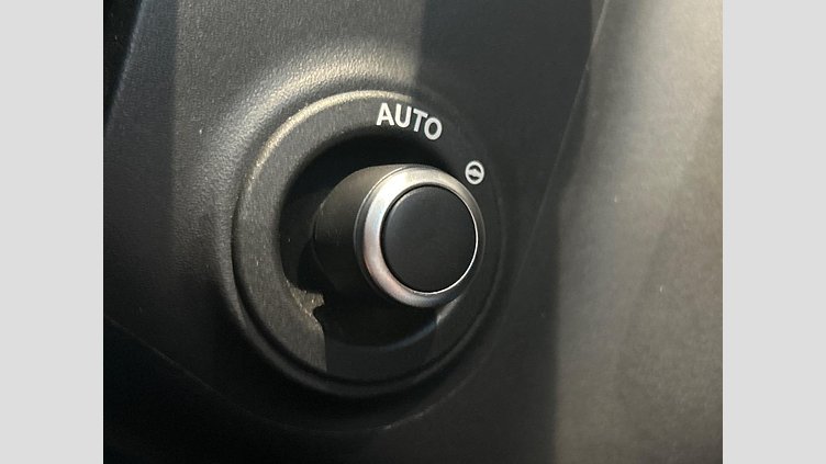 2023 認定中古車 Land Rover Range Rover Evoque Fuji White P250 Dynamic HSE