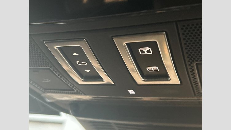 2023 認定中古車 Land Rover Range Rover Evoque Fuji White P250 Dynamic HSE