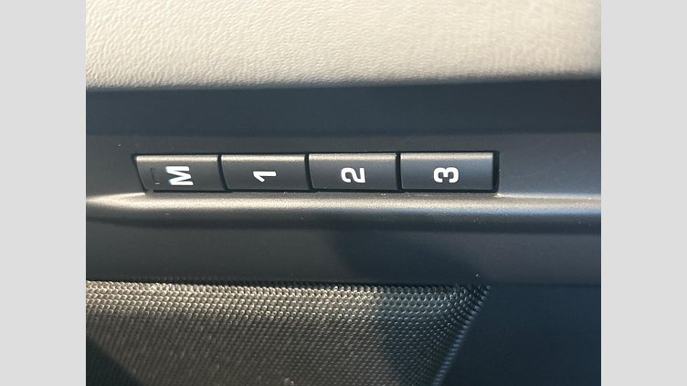 2023 認定中古車 Land Rover Range Rover Evoque Tribeca Blue P300e Dynamic HSE