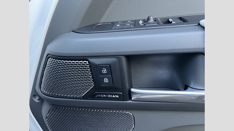 2024 認定中古車 Land Rover Defender 90 Fuji White 4WD X-DYNAMIC HSE D300 AWD（AT）