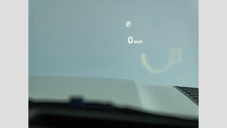 2023 認定中古車 Land Rover Defender 110 Fuji White D300 AWD X-Dynamic HSE