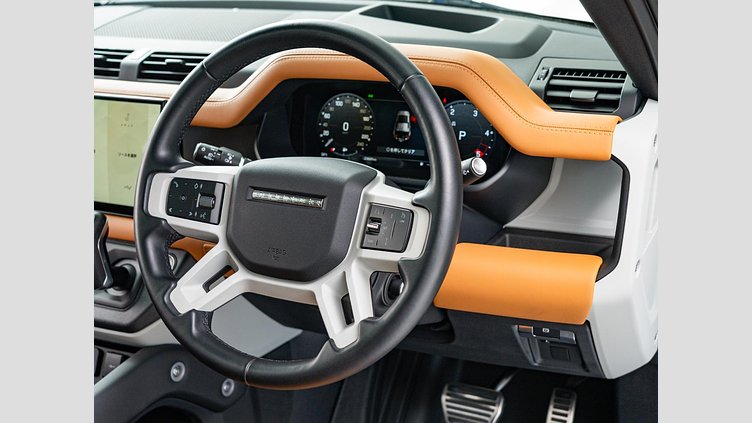 2023 認定中古車 Land Rover Defender 110 Fuji White D300 AWD X-Dynamic HSE