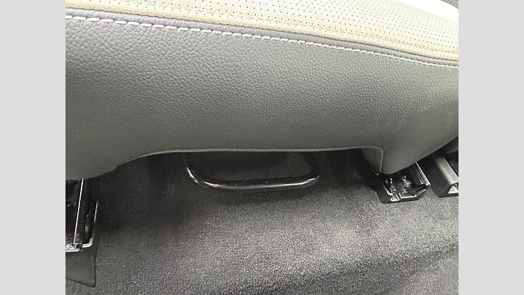 2024 認定中古車 Land Rover Discovery Sport Carpathian Grey 2.0D　DynamicSE DynamicSE