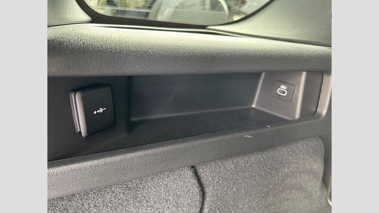 2024 認定中古車 Land Rover Discovery Sport Carpathian Grey 2.0D　DynamicSE DynamicSE