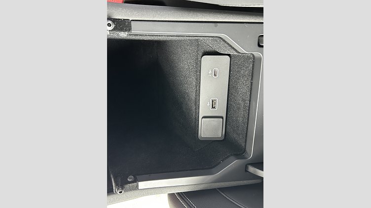 2024 認定中古車 Land Rover Discovery Sport Carpathian Grey 2.0D　DynamicSE DynamicSE