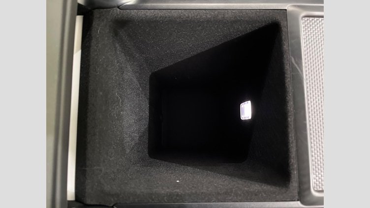 2024 認定中古車 Land Rover Range Rover Flux Silver - Satin finish 4WD
 ＳＶ Ｐ６１５