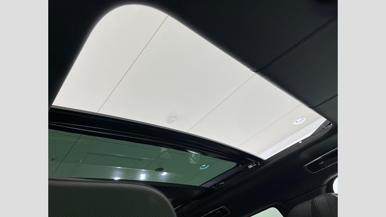 2024 認定中古車 Land Rover Range Rover Flux Silver - Satin finish 4WD
 ＳＶ Ｐ６１５