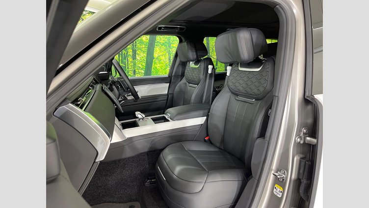 2024 認定中古車 Land Rover Range Rover Flux Silver - Satin finish 4WD
 ＳＶ Ｐ６１５
