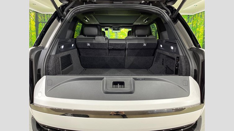 2024 認定中古車 Land Rover Range Rover Flux Silver - Satin finish 4WD
 ＳＶ Ｐ６１５