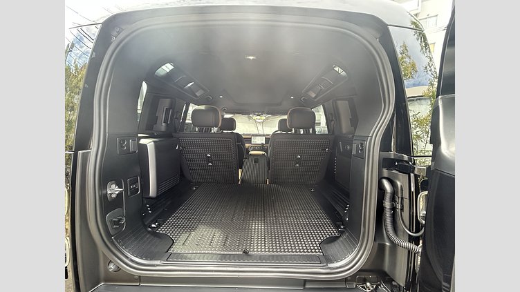 2024 認定中古車 Land Rover Defender 110 Carpathian Grey V8 525PS V8