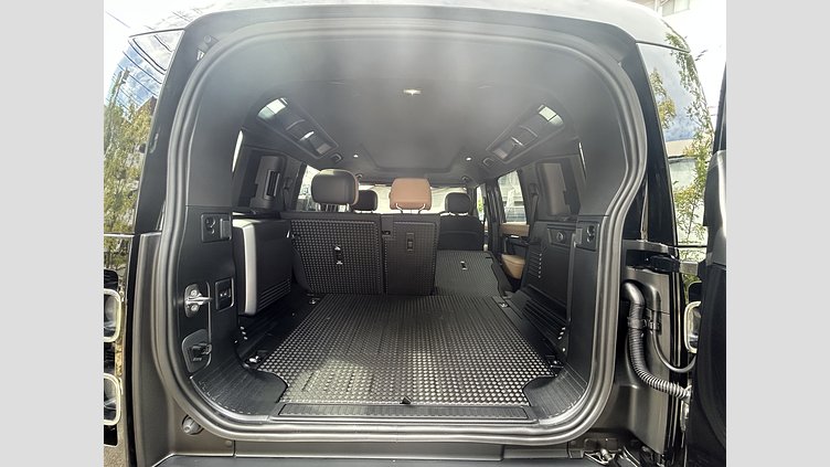 2024 認定中古車 Land Rover Defender 110 Carpathian Grey V8 525PS V8