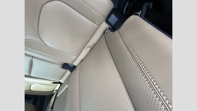 2024 認定中古車 Land Rover Defender 110 Carpathian Grey V8 525PS V8