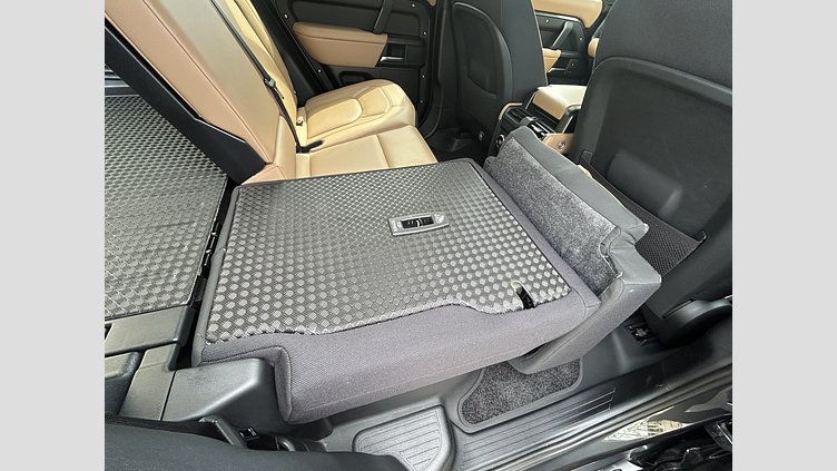 2024 認定中古車 Land Rover Defender 110 Carpathian Grey V8 525PS V8