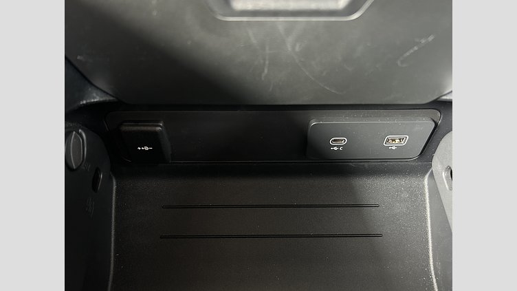 2024 認定中古車 Land Rover Defender 110 Carpathian Grey V8 525PS V8