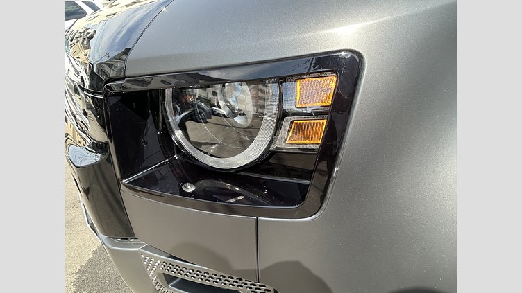 2024 認定中古車 Land Rover Defender 110 Carpathian Grey V8 525PS V8
