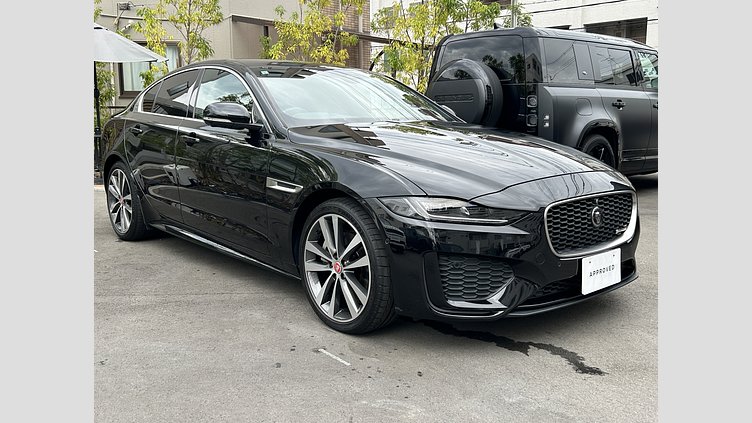 2021 認定中古車 Jaguar XE Santorini Black 2.0D AWD  R-Dynamic S