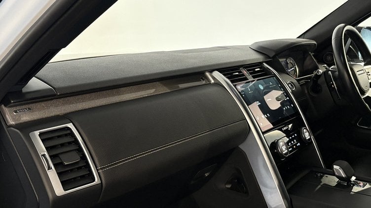 2022 Approved Land Rover Discovery WHITE D300 R-Dynamic HSE