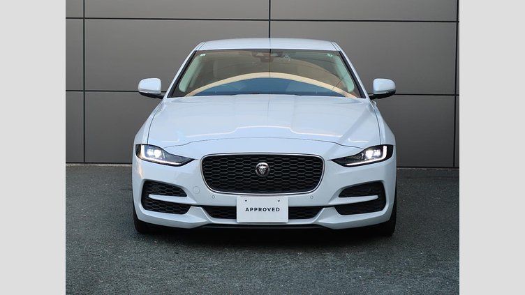 2020 認定中古車 Jaguar XE Yulong White 250PS S