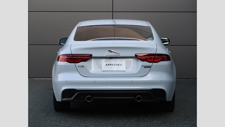 2020 認定中古車 Jaguar XE Yulong White 250PS S