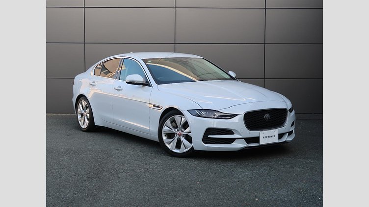 2020 認定中古車 Jaguar XE Yulong White 250PS S