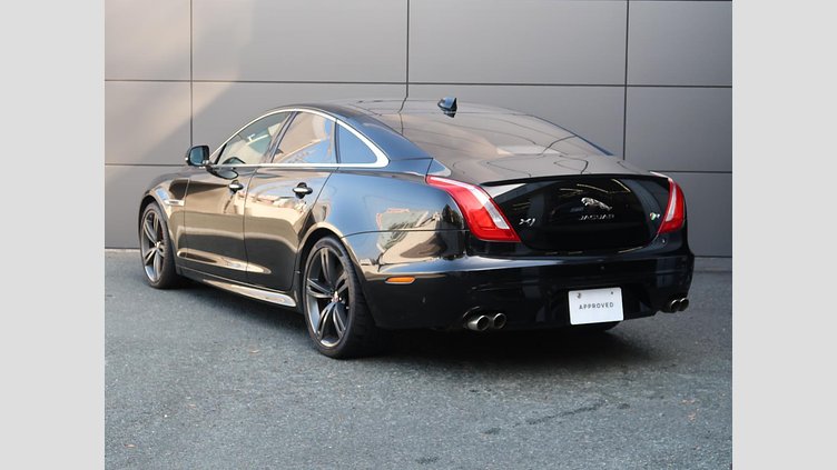 2017 認定中古車 Jaguar XJ Santorini Black 575PS R