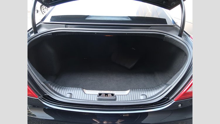 2017 認定中古車 Jaguar XJ Santorini Black 575PS R