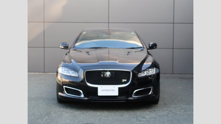 2017 認定中古車 Jaguar XJ Santorini Black 575PS R